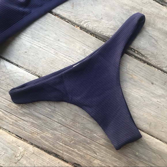 NEW ༄ California Blue Bikini Set - Picture 4 of 8